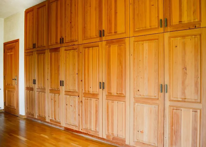 Mandarin By Important Group Travel Vila